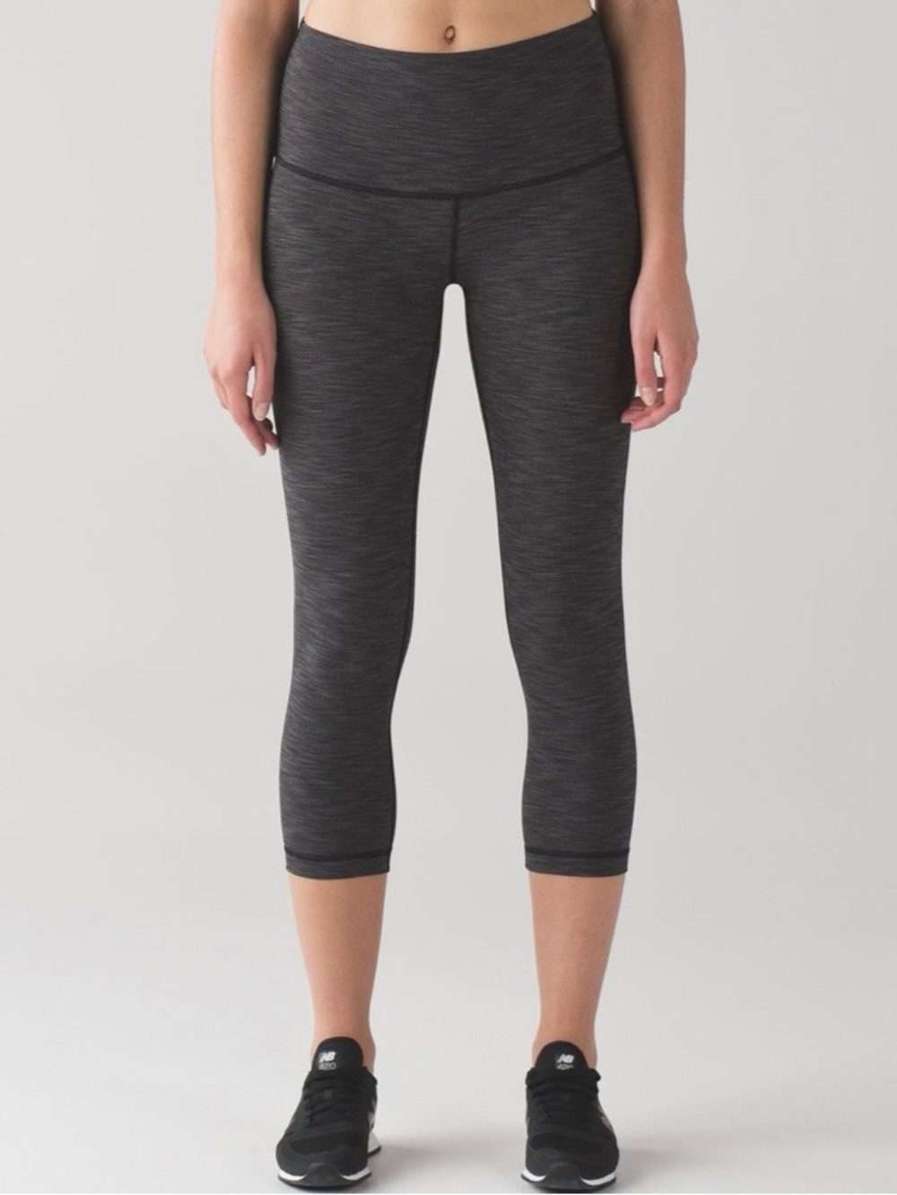 Lululemon Wunder Under Crop (Hi-Rise) *Full-On Luxtreme 22” Heathered Black